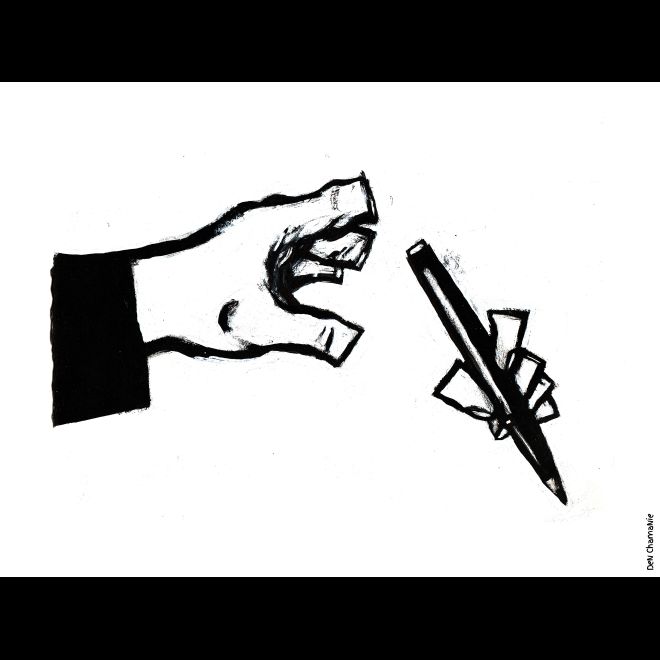 Main, doigts et crayons